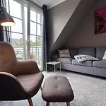 Tolle Mit Sonnenbalkon 文尼斯塔特