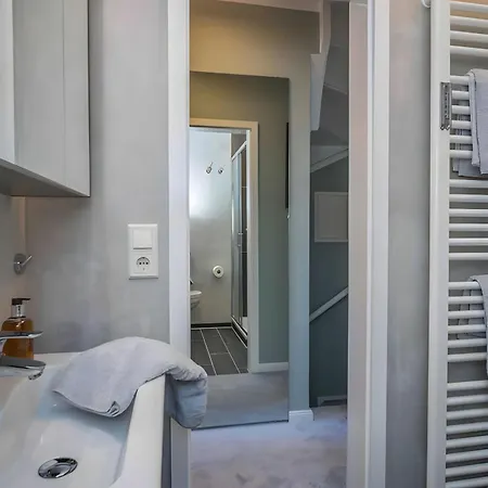 Tolle Mit Sonnenbalkon Апартаменты